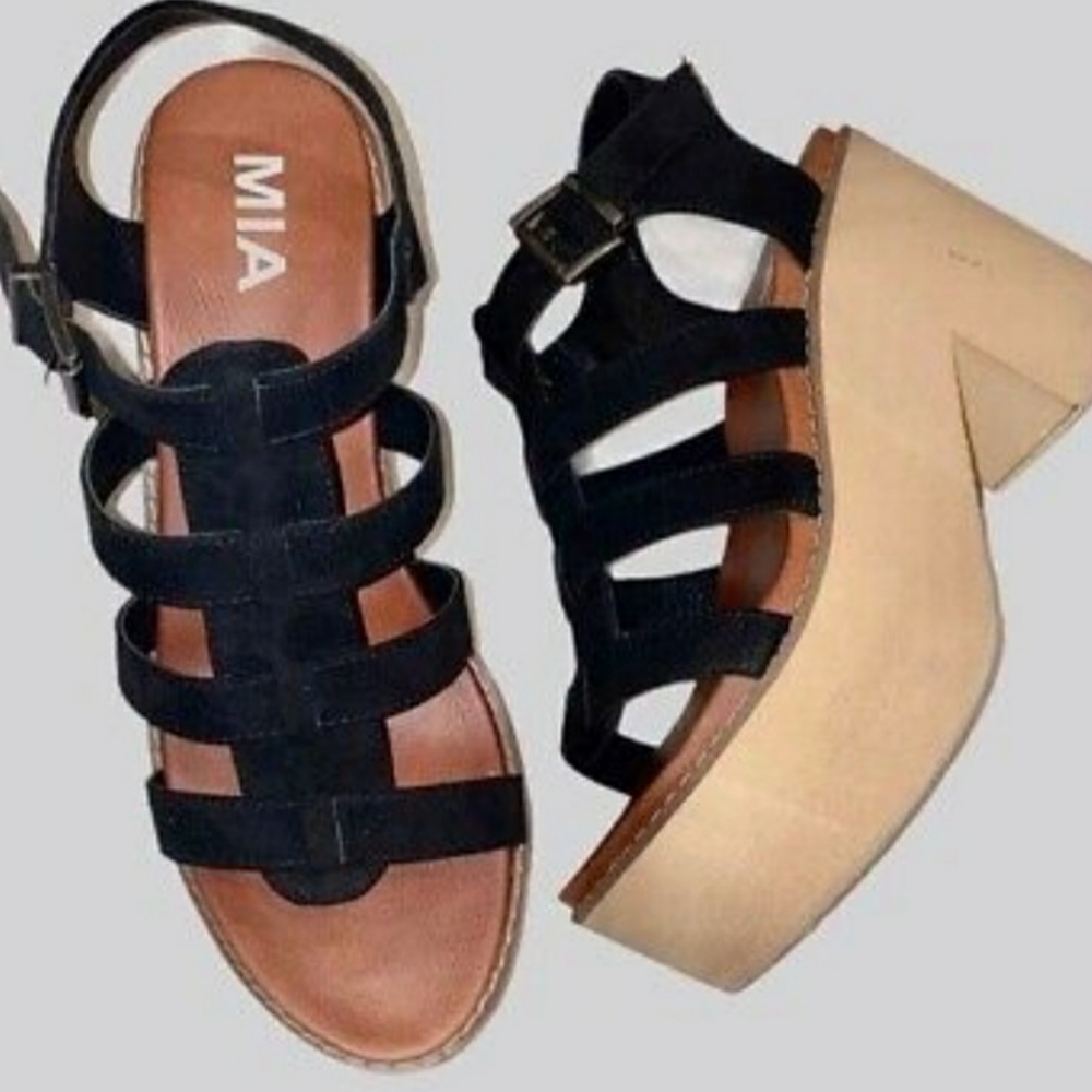 Mia Lorraine Platforms - Picture 2 of 2